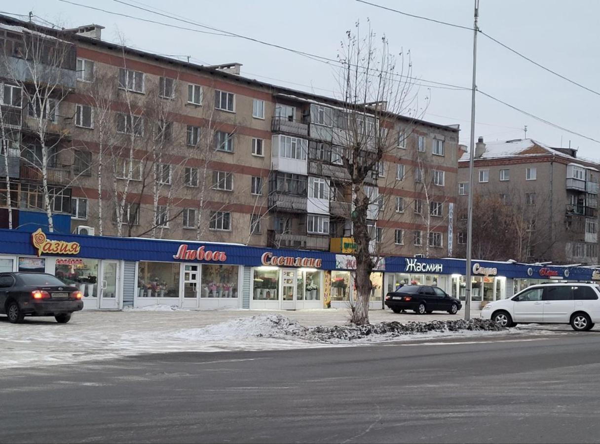 1 Комнатные Апартаменты На Садуакасова 24 Kökschetau Exterior foto